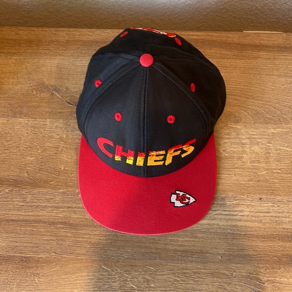 Vintage 1990s NFL Kansas City Chiefs Two Tone Annco Snapback - Picture 3 of 7